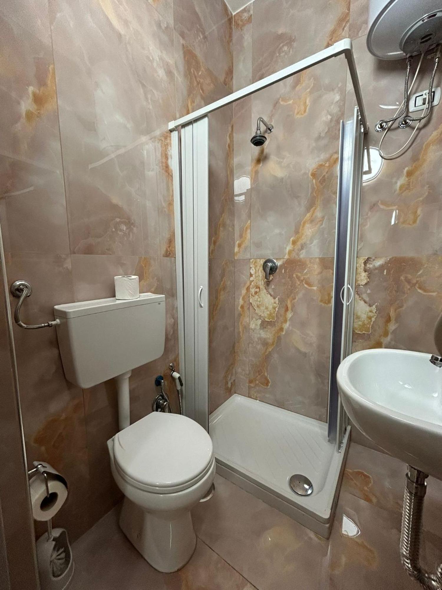 Appartamento Valentino House Vico Mattonelle 48 *